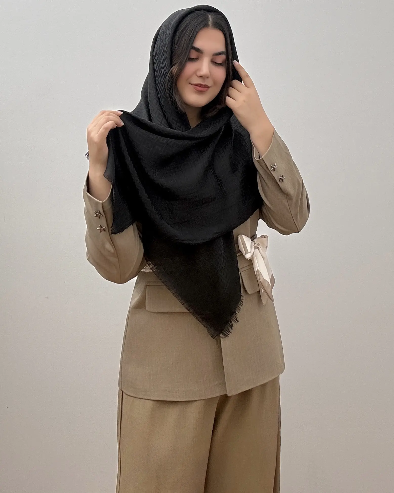 روسری طرحدار نخی